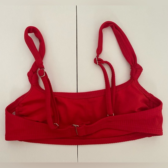 2 Extra Small Bikini Tops - Picture 6 of 7